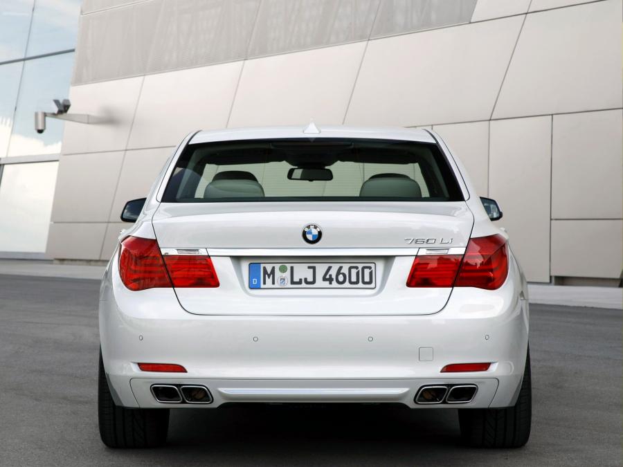  BMW 760Li 2009 года  (фото 7 из 16)